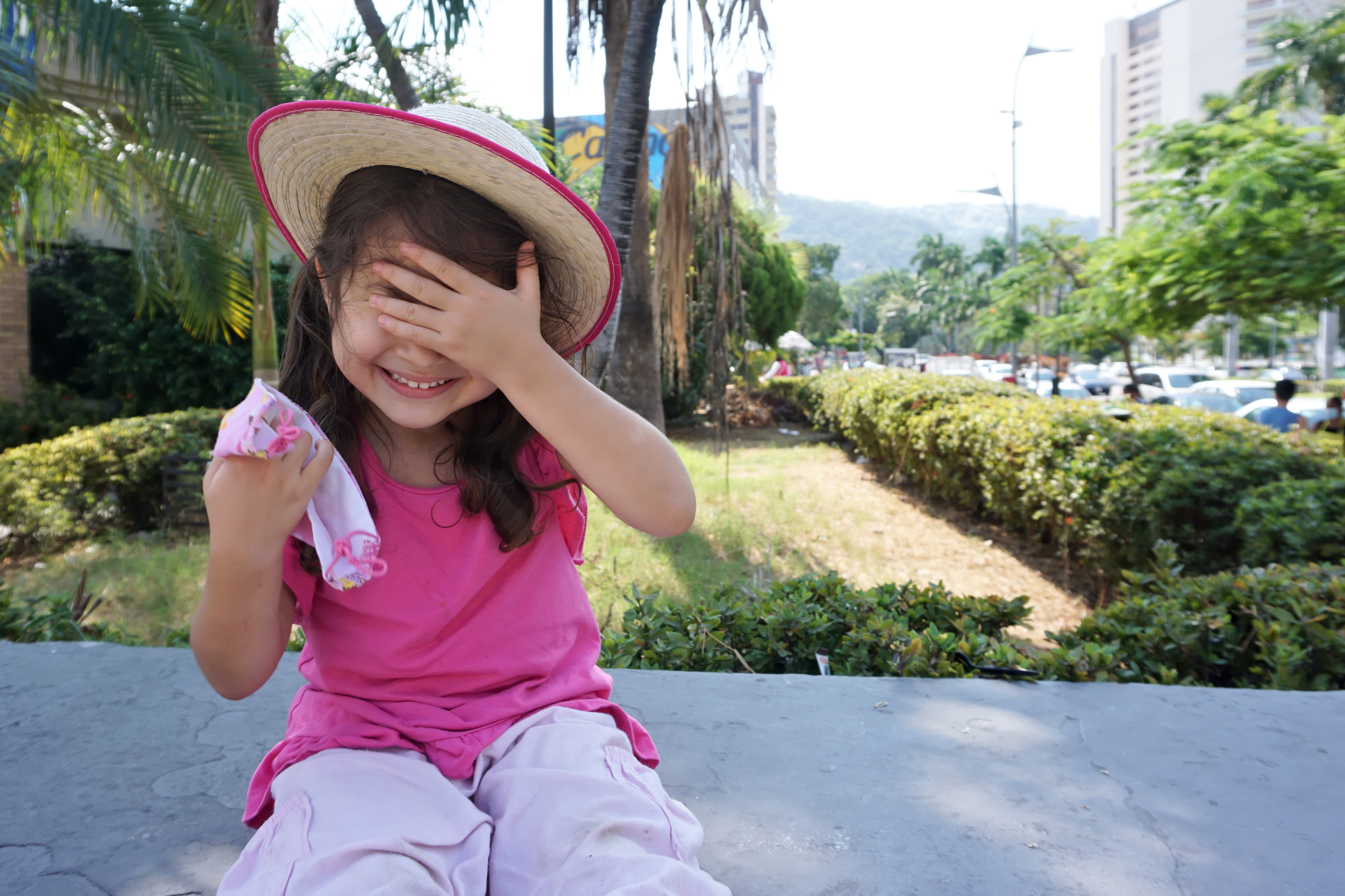 Топлотен удар или сончаница – како да ги препознаете кај вашето дете